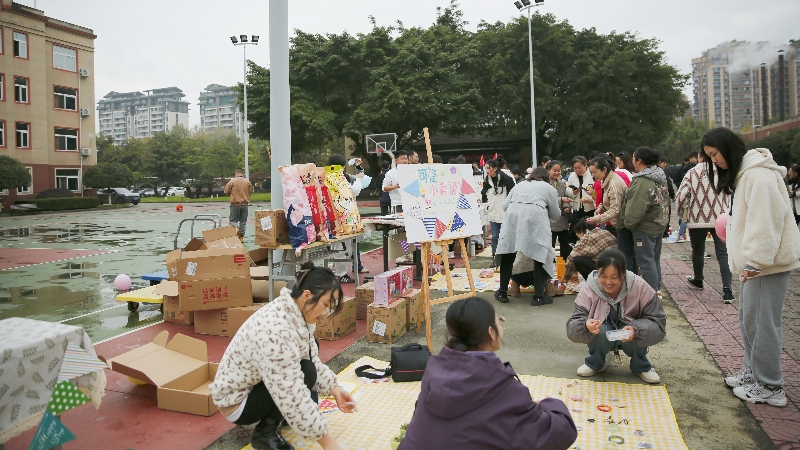 文化周|共享闲置，“集市”行乐，乐鱼在线登录入口-乐鱼(中国)-乐鱼
开展爱心集市公益活动